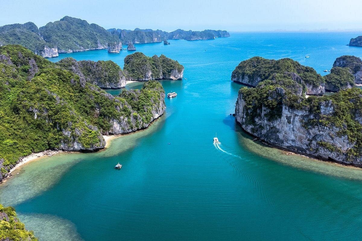 VIETNAM TOUR PACKAGE